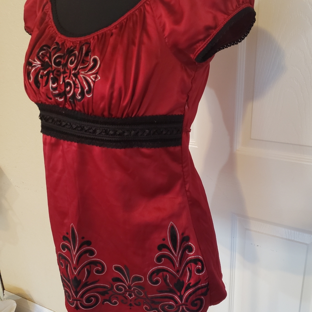 Unbranded Women's Red Round Neck Short Sleeve Casual Top - Picture 2 of 4